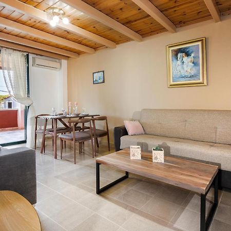 Vasilikos Garden Suites Esterno foto
