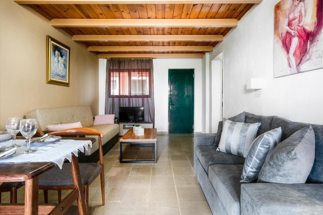 Vasilikos Garden Suites Esterno foto